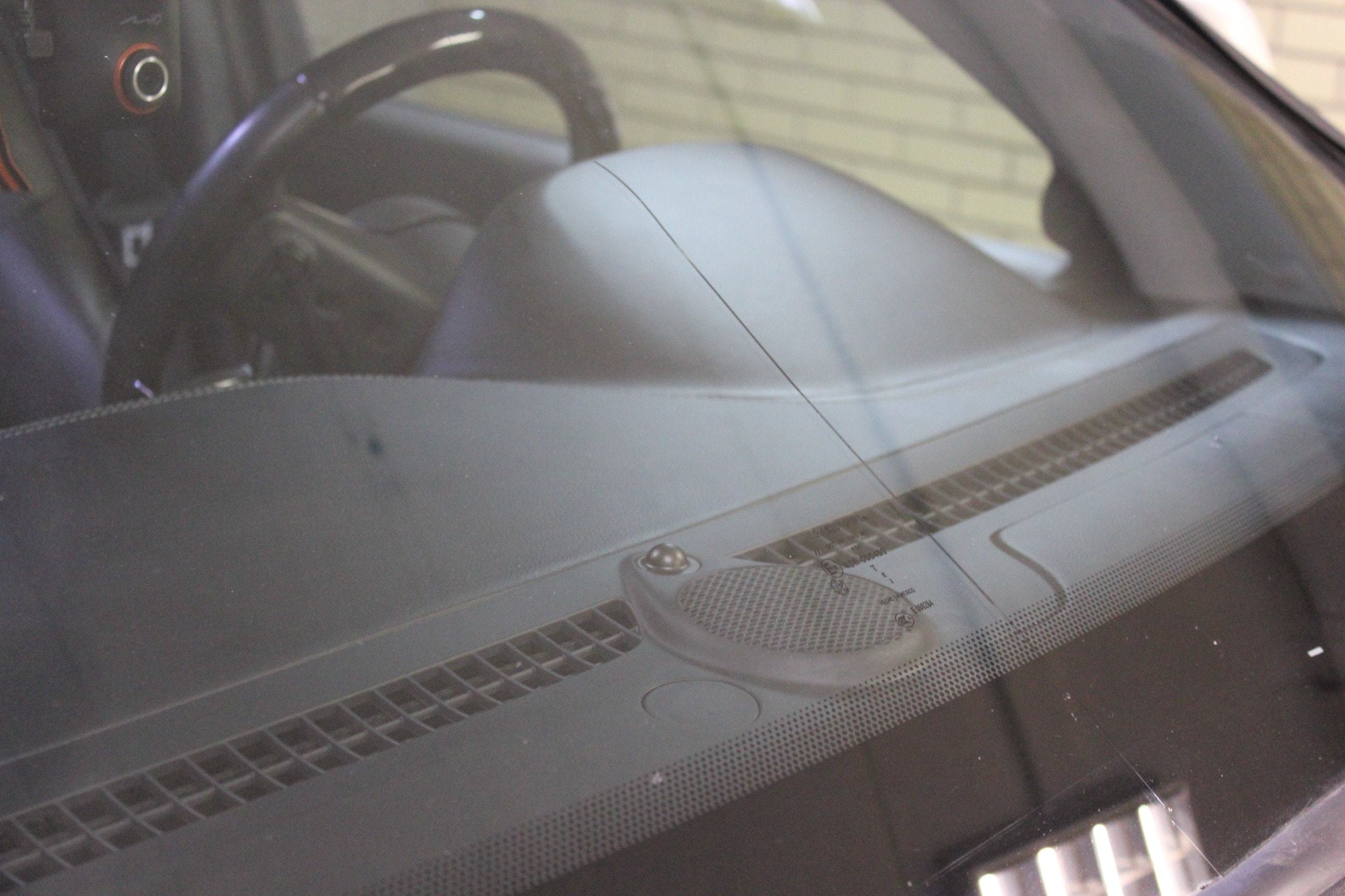 фото ремонт трещины лобового стекла в ставрополе